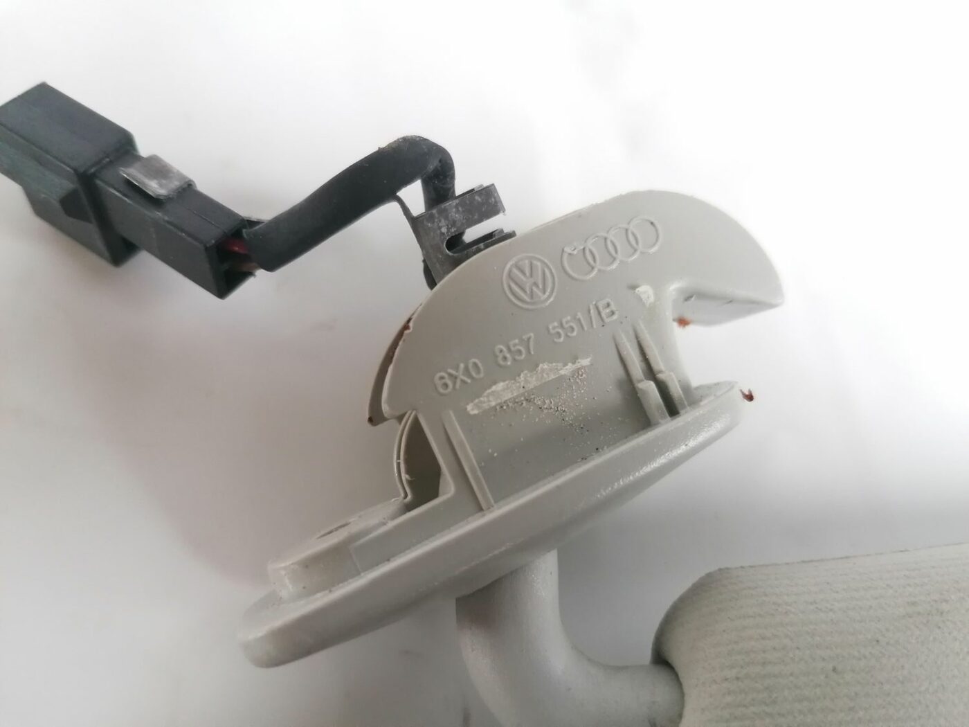 Saules aizsargs priekš VW NEW BEETLE 2001