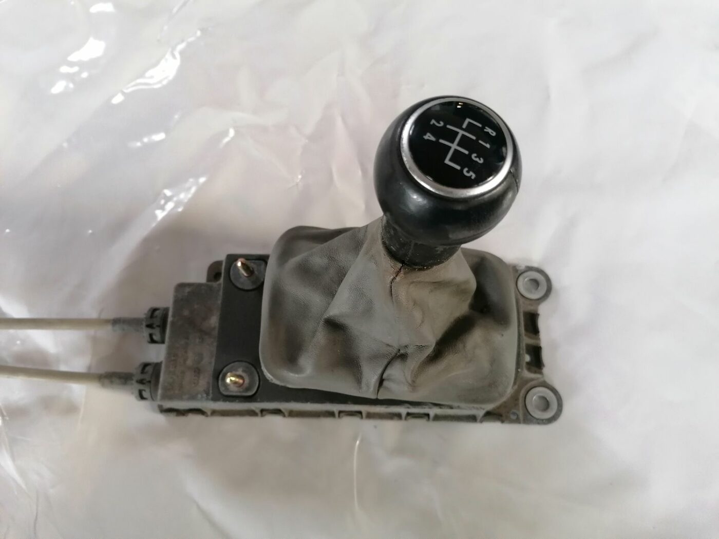 Ātrumu pārslēgšanas slēdzis priekš VW NEW BEETLE 2001