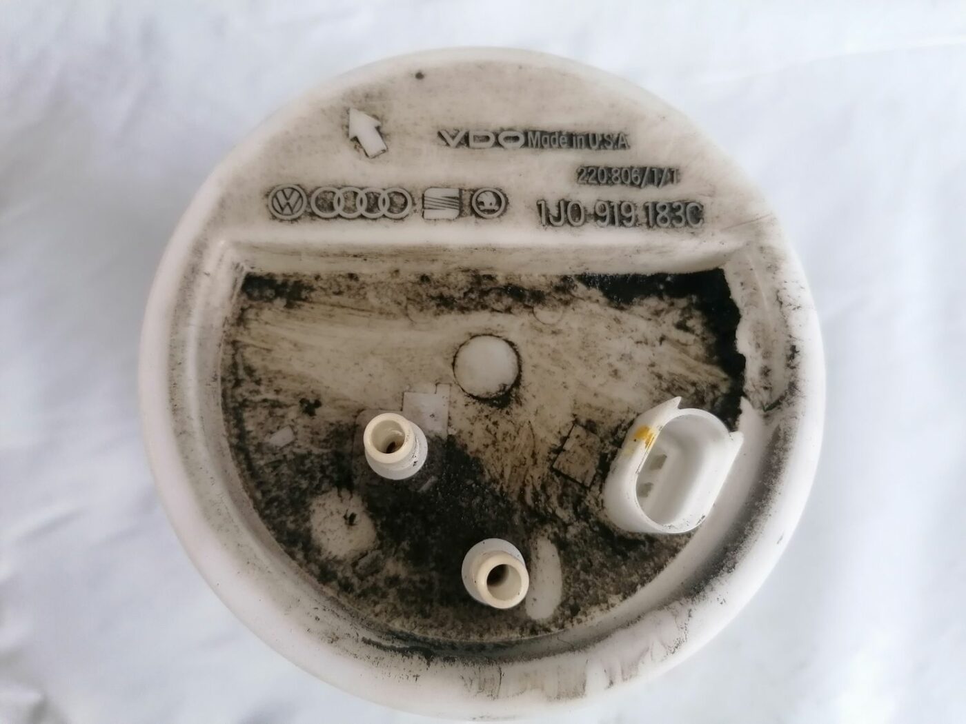 Degvielas tvertnes sūknis priekš VW NEW BEETLE 2001 4 Degvielas tvertnes sūknis priekš VW NEW BEETLE 2001