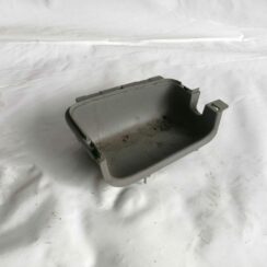 Dekoratīva apdare centrālās konsoles nodalījumam priekš VW NEW BEETLE 2001