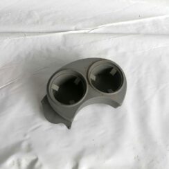 Krūzes turētājs priekš VW NEW BEETLE 2001