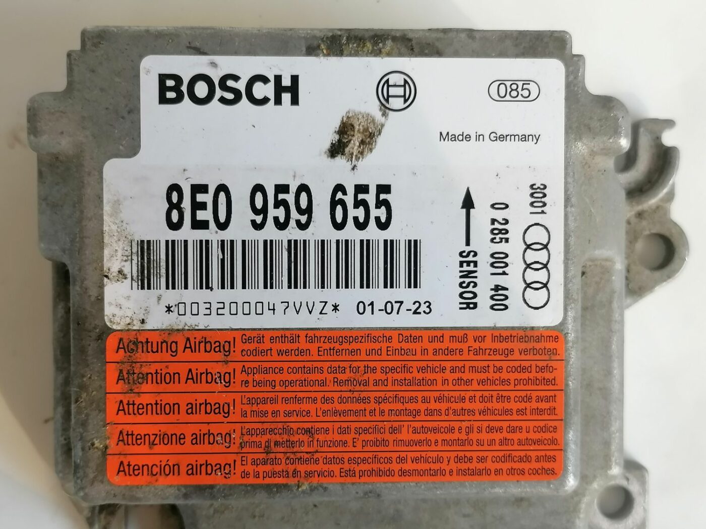 Drošības spilvena vadības bloks priekš AUDI A4 2001 SEDAN 2 Drošības spilvena vadības bloks priekš AUDI A4 2001 SEDAN