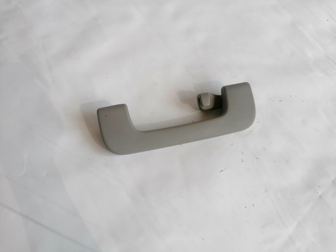 Salona rokturis griestos priekš AUDI A4 2001 SEDAN 1 Salona rokturis griestos priekš AUDI A4 2001 SEDAN