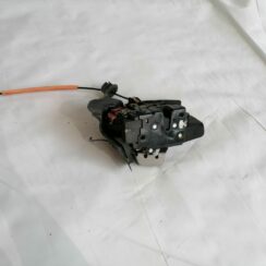 Aizmugurējo kreiso durvju slēdzene priekš AUDI A4 2001 SEDAN