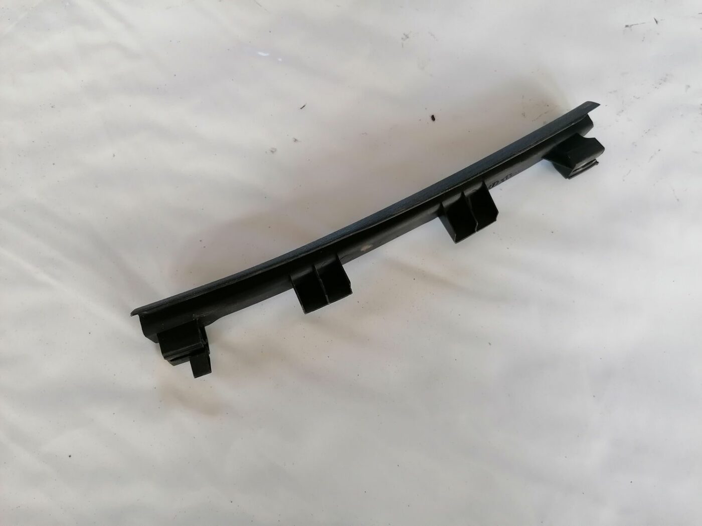 Mērinstrumentu paneļa sānu apdare priekš AUDI A4 2001 SEDAN 4 Mērinstrumentu paneļa sānu apdare priekš AUDI A4 2001 SEDAN