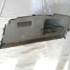 Bagāžnieka nodalījuma sānu apdare priekš AUDI A4 2001 SEDAN
