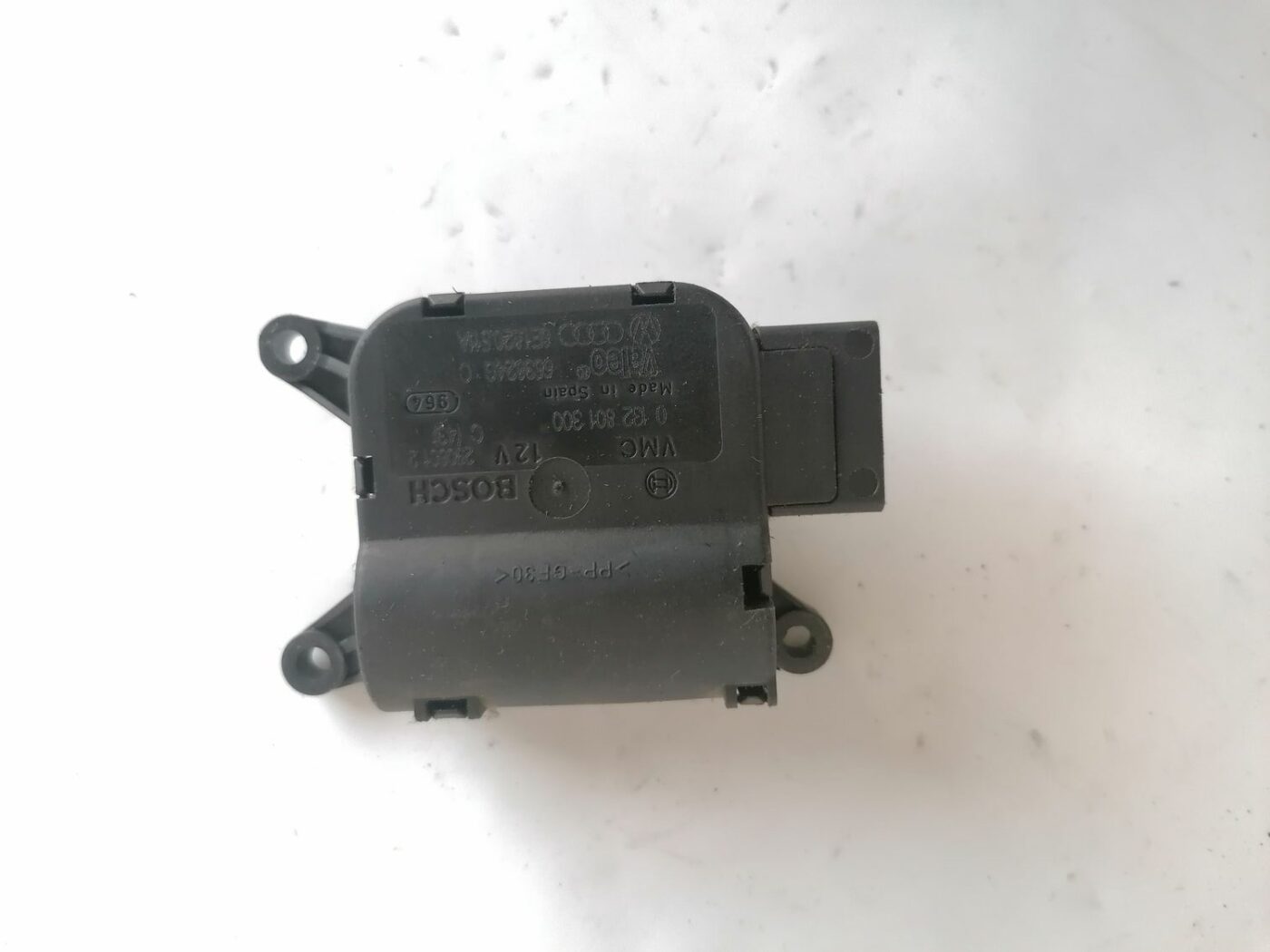 Apsildes sistēmas aktuators priekš AUDI A4 2001 SEDAN