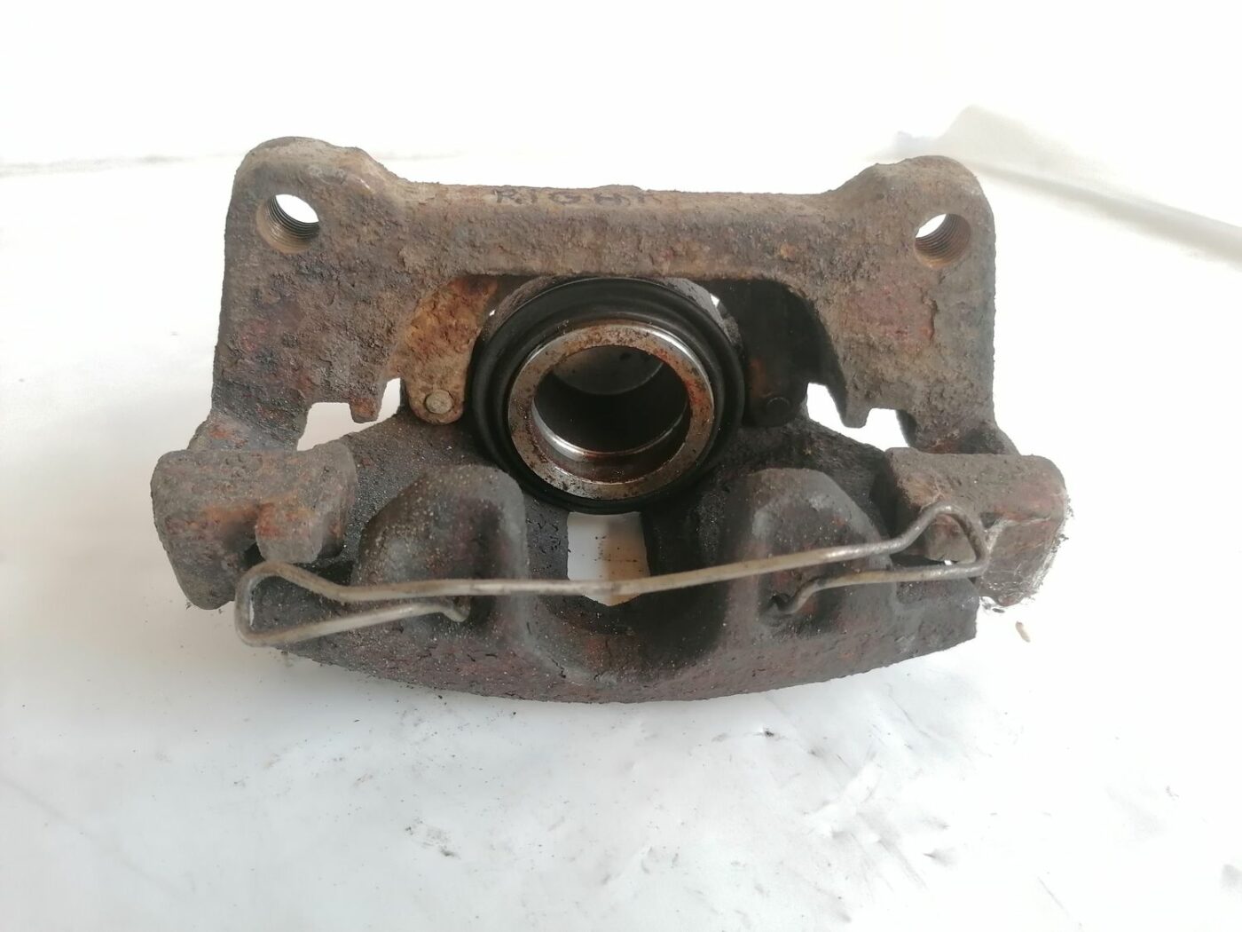 Priekšējais labais suports priekš AUDI A4 2001 SEDAN 5 Priekšējais labais suports priekš AUDI A4 2001 SEDAN