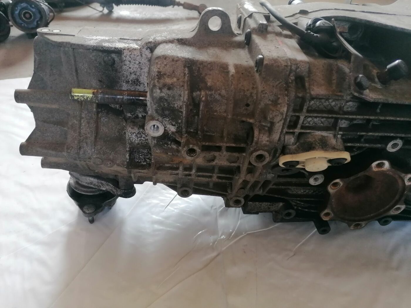 Mehāniska pārnesumkārba priekš AUDI A4 2001 SEDAN