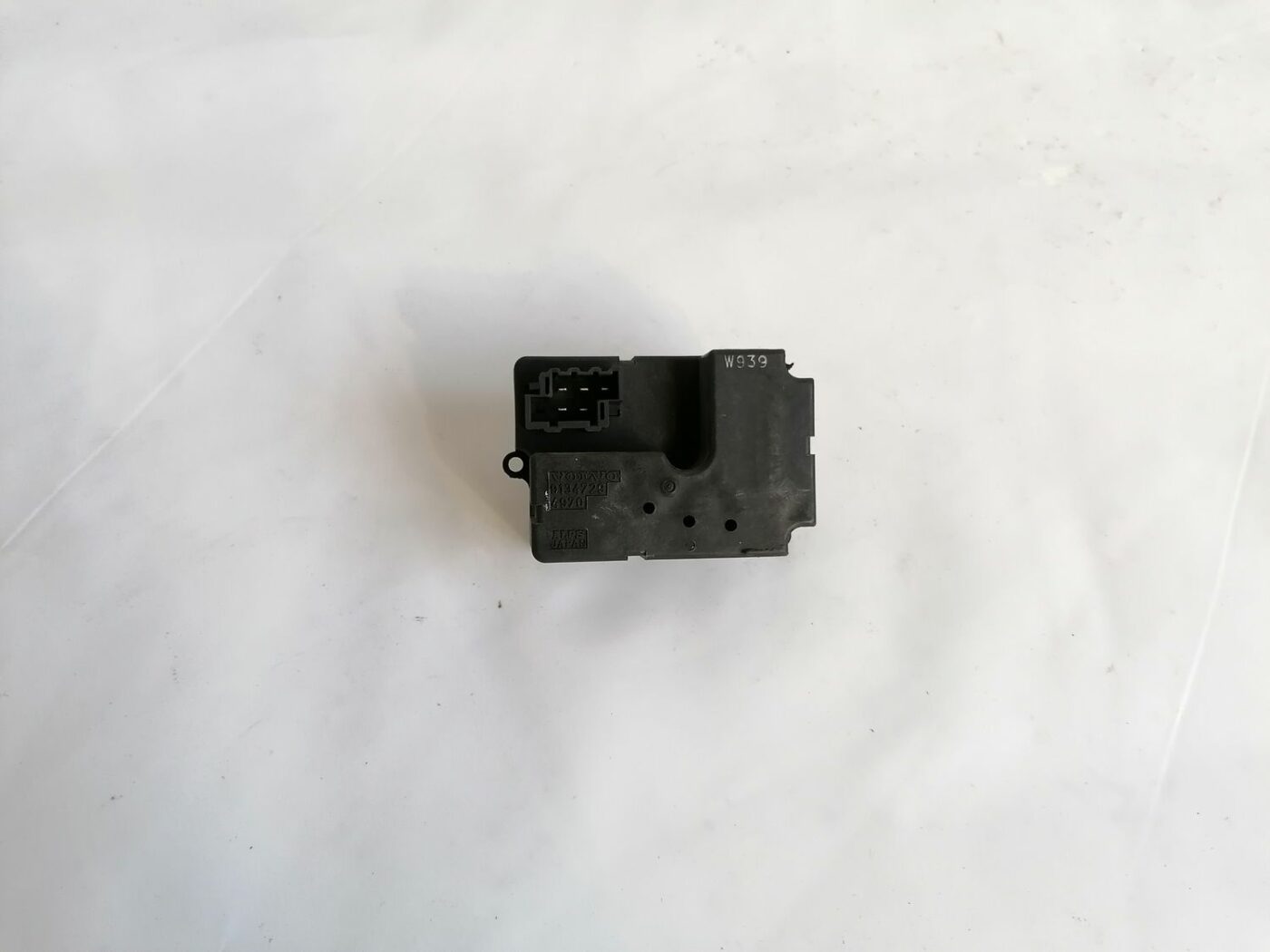 Apsildes sistēmas aktuators priekš VOLVO V70 2000