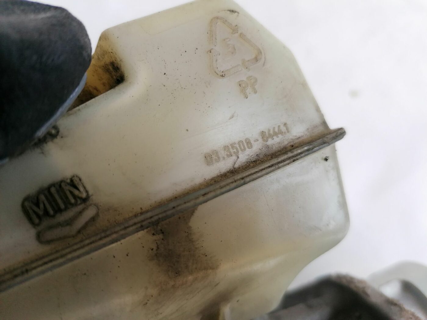 Bremžu pastiprinātāja galvenais cilindrs priekš VOLVO V70 2000 3 Bremžu pastiprinātāja galvenais cilindrs priekš VOLVO V70 2000