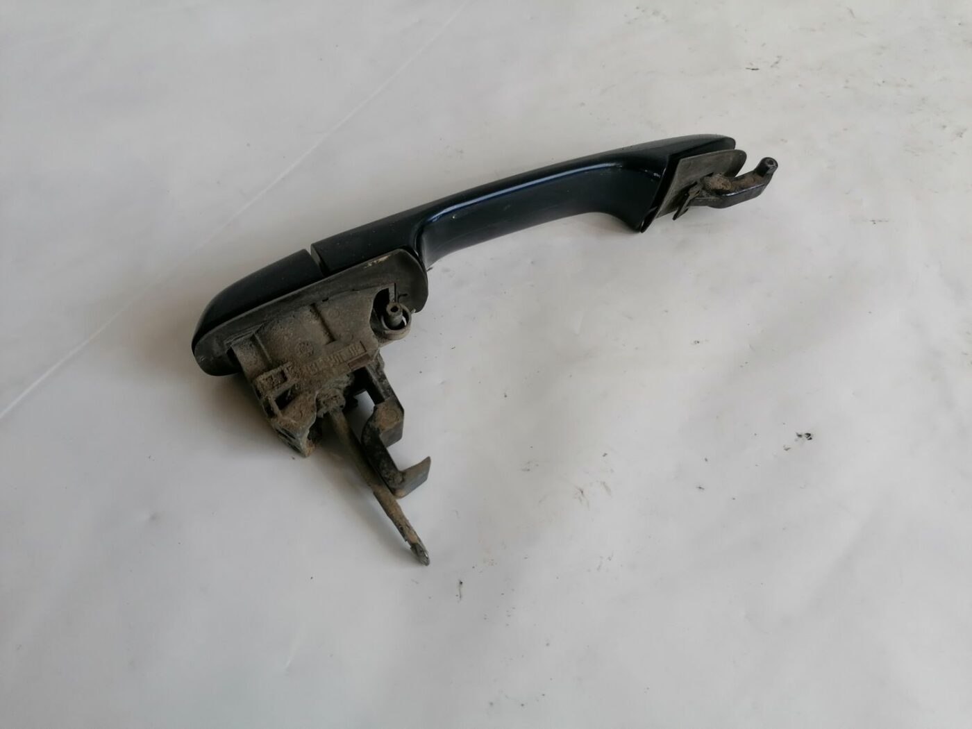 Priekšējāis kreisais durvju rokturis priekš VOLVO V70 2000 7 Priekšējāis kreisais durvju rokturis priekš VOLVO V70 2000