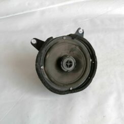 Durvju skaļrunis, apakšā priekš VOLVO V70 2000