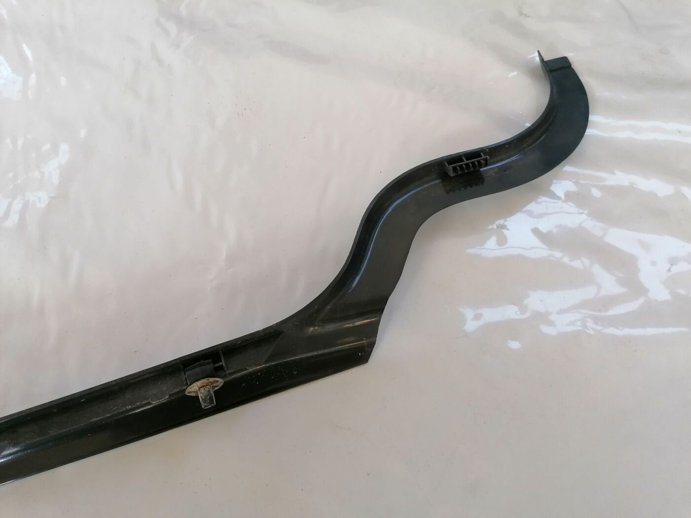 Sliekšņa priekšēja kreisa uzlika (salonā) priekš VOLVO V70 2000 4 Sliekšņa priekšēja kreisa uzlika (salonā) priekš VOLVO V70 2000