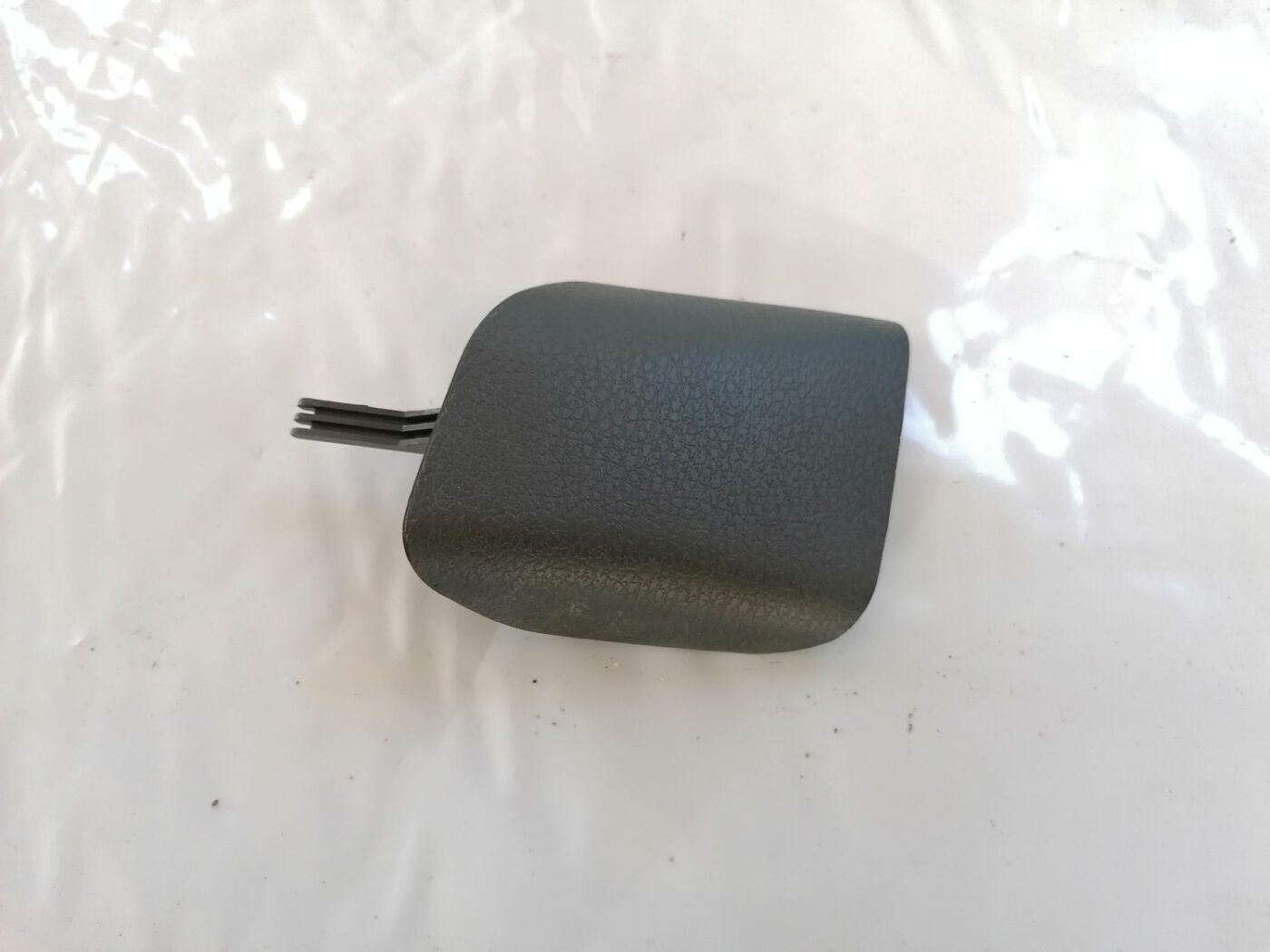 Salona apdares uzlika priekš VOLVO V70 2000