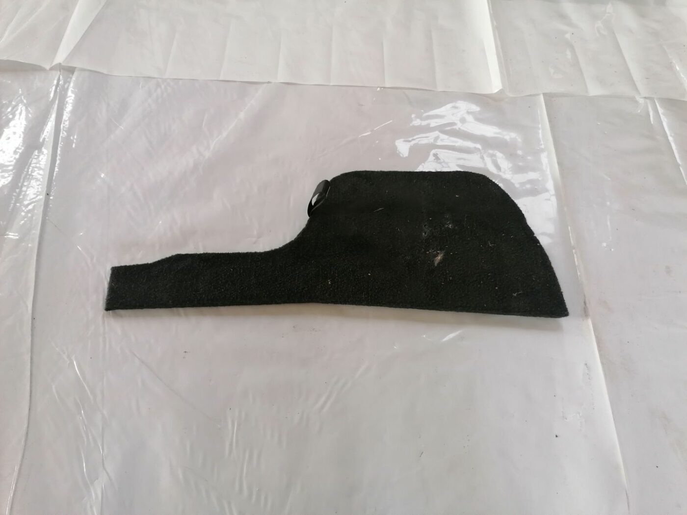 Bagāžnieka grīdas daļa priekš VOLVO V70 2000