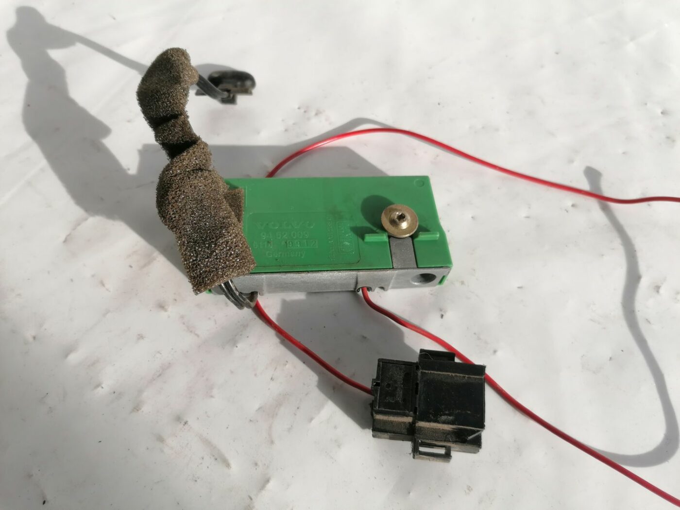 Antenas pastiprinātāja bloks priekš VOLVO V70 2000 2 Antenas pastiprinātāja bloks priekš VOLVO V70 2000