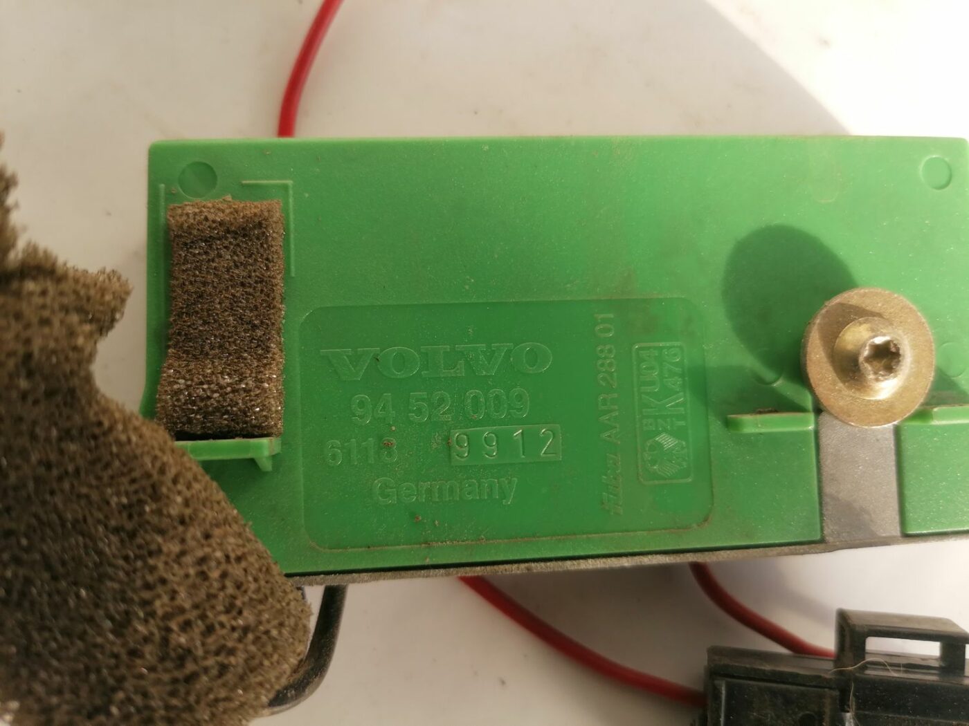 Antenas pastiprinātāja bloks priekš VOLVO V70 2000 3 Antenas pastiprinātāja bloks priekš VOLVO V70 2000