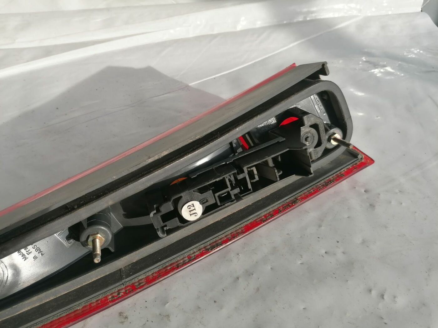 Aizmugurējais labais lukturis priekš VOLVO V70 2000