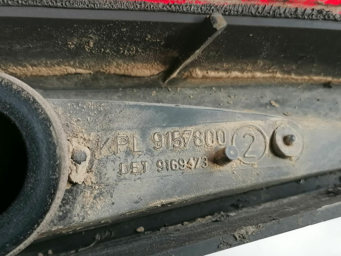 Aizmugurējais labais lukturis priekš VOLVO V70 2000