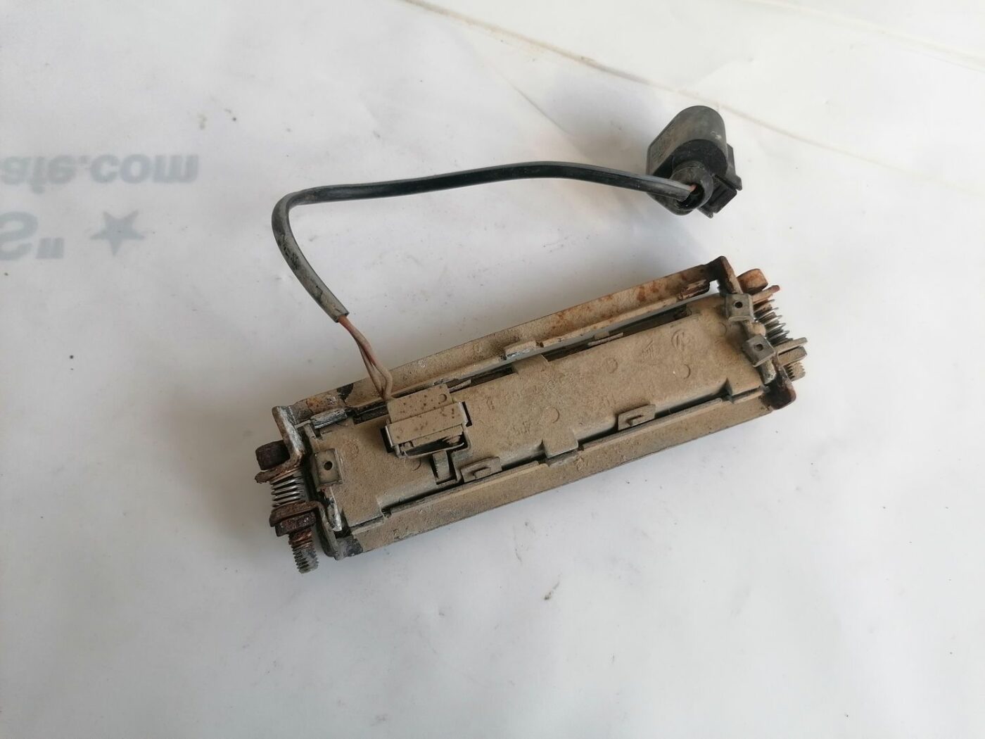 Bagažnieka vāka rokturis priekš VW PASSAT 2003 UNIVERSAL BLUE