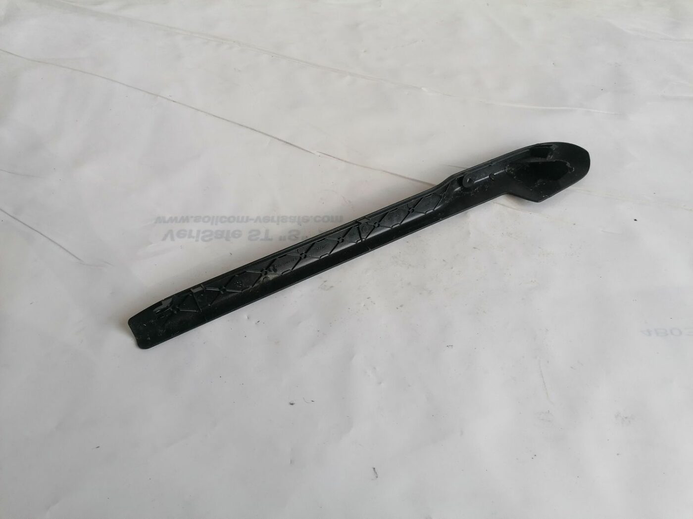 Priekšējā labā sēdekļa sliežu apdare priekš VW PASSAT 2003 UNIVERSAL BLUE 2 Priekšējā labā sēdekļa sliežu apdare priekš VW PASSAT 2003 UNIVERSAL BLUE