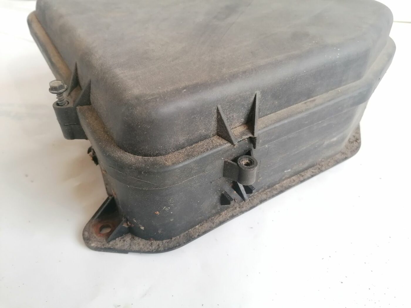 Gaisa filtra korpuss priekš VW PASSAT 2003 UNIVERSAL BLUE 8 Gaisa filtra korpuss priekš VW PASSAT 2003 UNIVERSAL BLUE