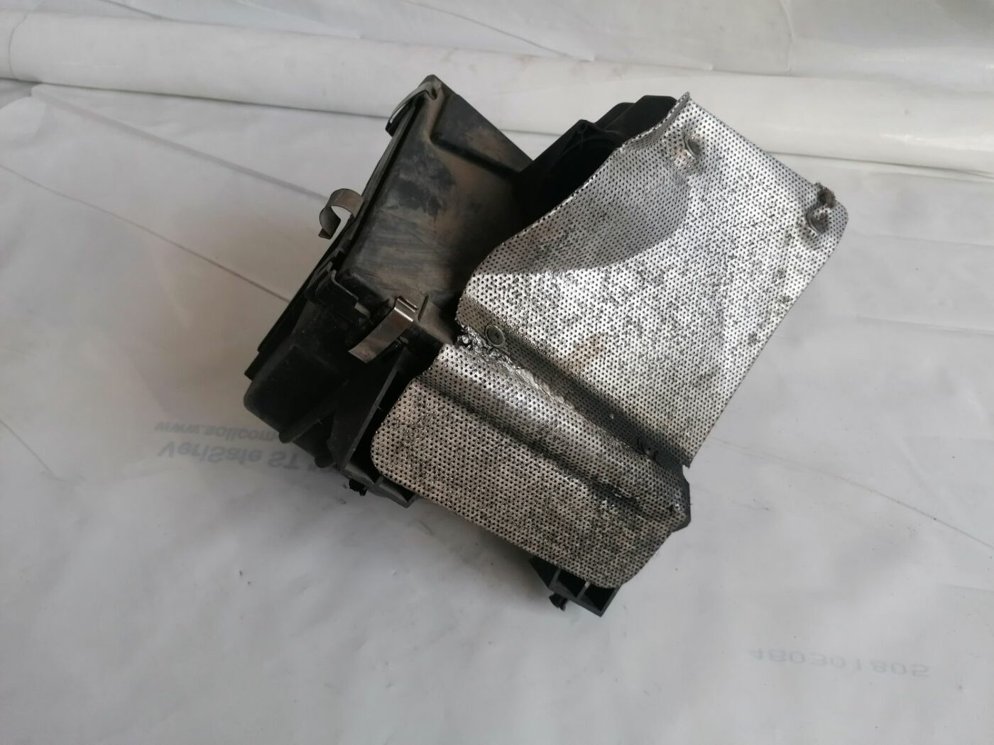 Gaisa filtra korpuss priekš VW PASSAT 2003 UNIVERSAL BLUE 4 Gaisa filtra korpuss priekš VW PASSAT 2003 UNIVERSAL BLUE