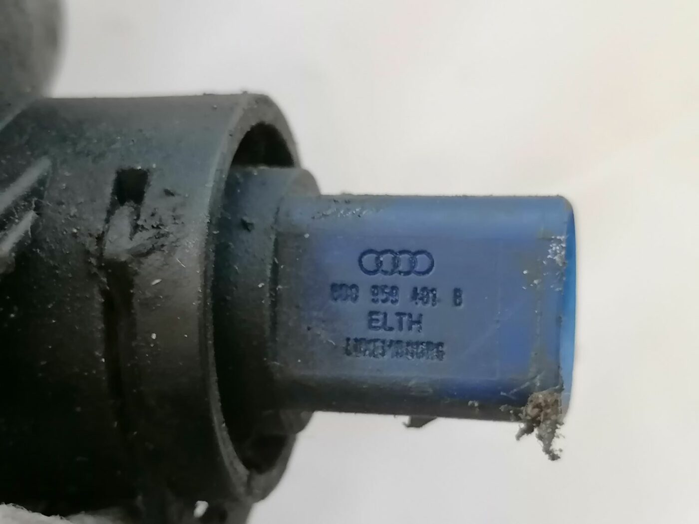 Temperatūras devejs priekš VW PASSAT 2003 UNIVERSAL BLUE 4 Temperatūras devejs priekš VW PASSAT 2003 UNIVERSAL BLUE