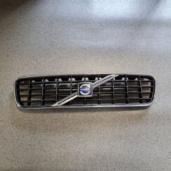 Bufera reste priekš VOLVO S60 2004