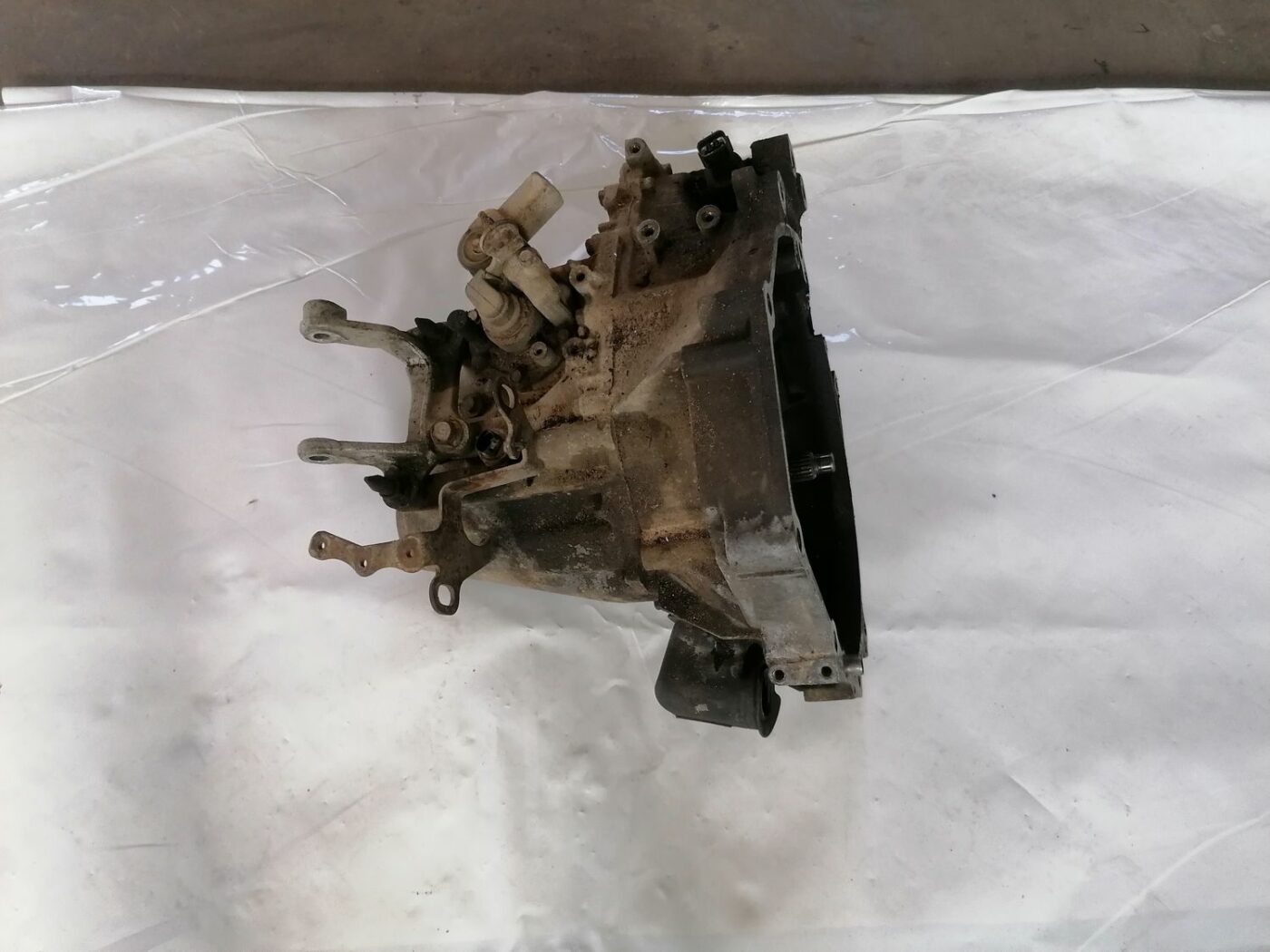 Mehāniska pārnesumkārba priekš HONDA CIVIC 2004