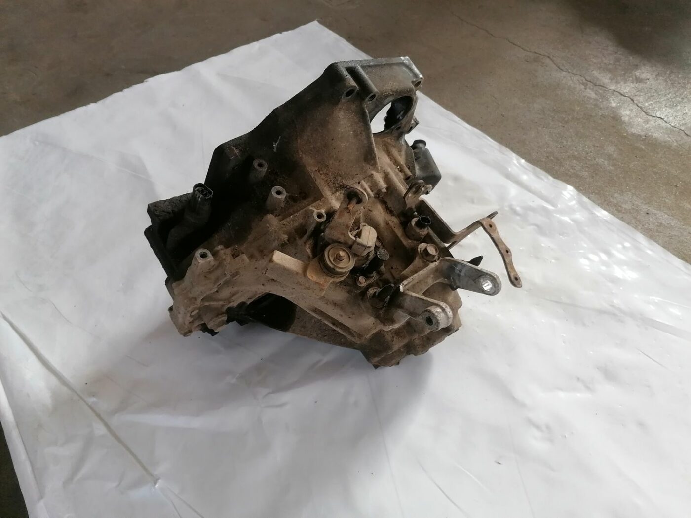 Mehāniska pārnesumkārba priekš HONDA CIVIC 2004