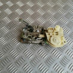 Priekšējo labo durvju slēdzene priekš HONDA CIVIC 2004