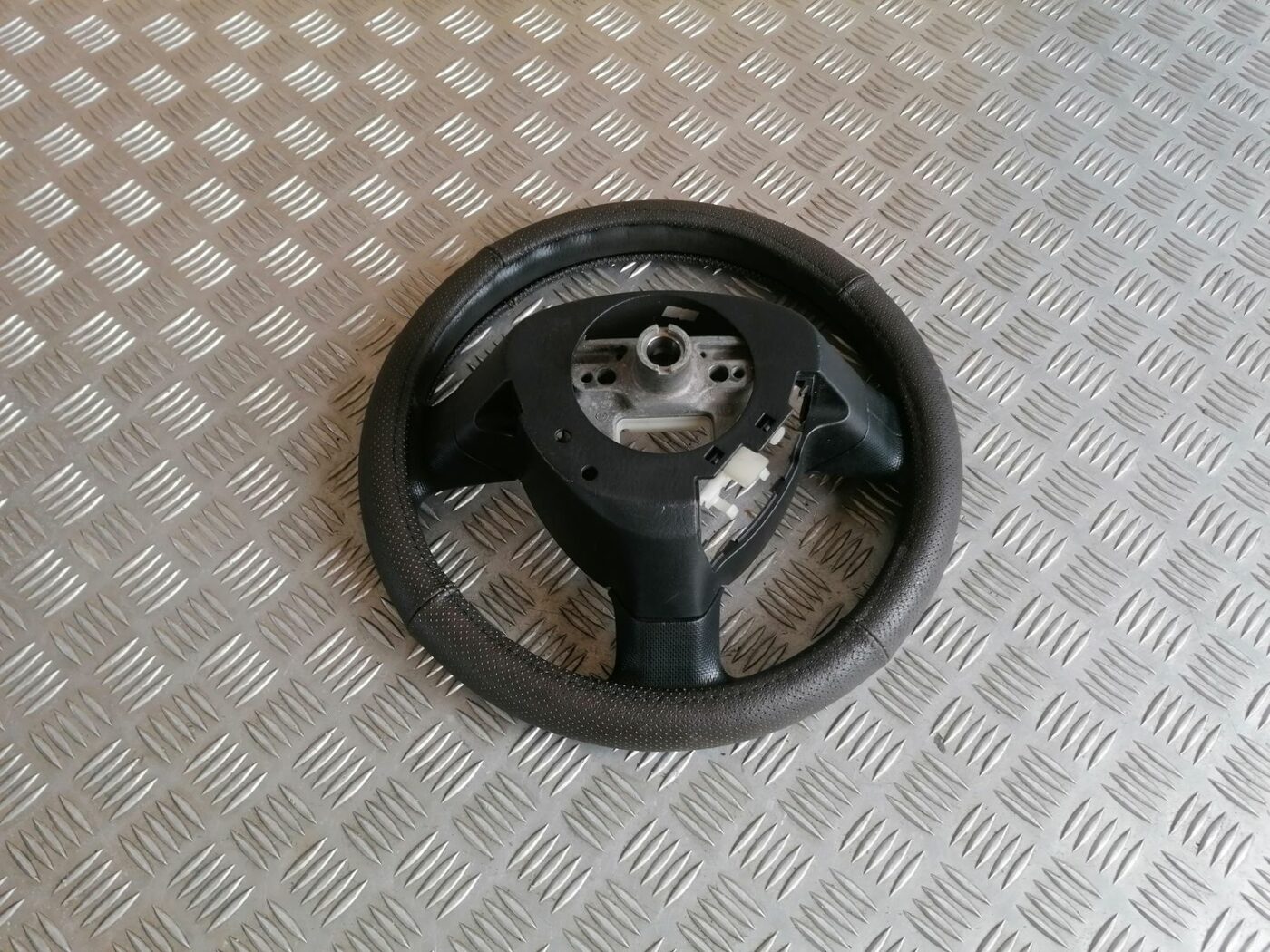 Stūre priekš HONDA CIVIC 2004