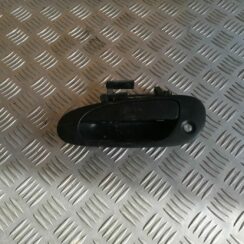 Priekšējāis kreisais durvju rokturis priekš HONDA CIVIC 2004