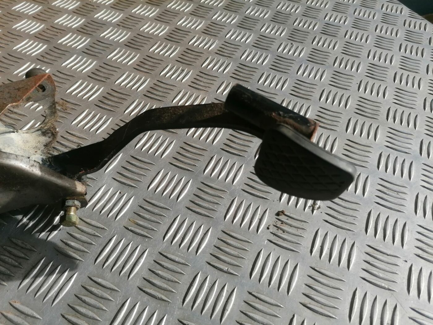 Sajūga pedālis priekš HONDA CIVIC 2004 2 Sajūga pedālis priekš HONDA CIVIC 2004