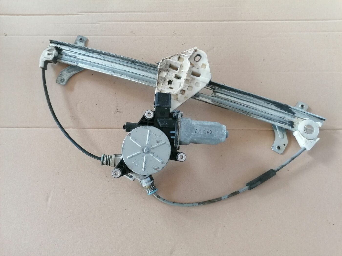 Stikla pacelšanas mehānisms priekšējais labais priekš HONDA ACCORD 2003 SILVER