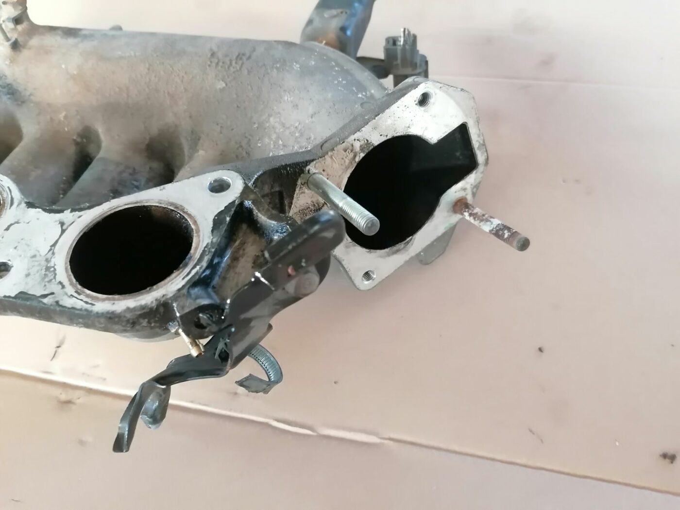 Ieplūdes kolektors priekš HONDA ACCORD 2003 SILVER 5 Ieplūdes kolektors priekš HONDA ACCORD 2003 SILVER