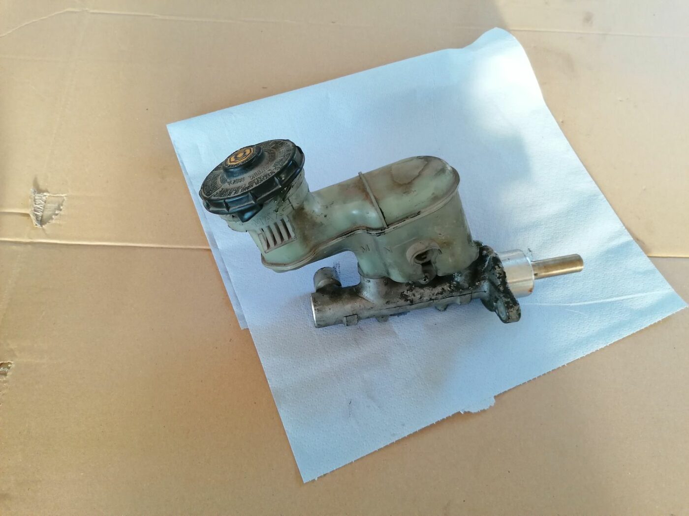 Bremžu pastiprinātāja galvenais cilindrs priekš HONDA ACCORD 2003 SILVER 3 Bremžu pastiprinātāja galvenais cilindrs priekš HONDA ACCORD 2003 SILVER