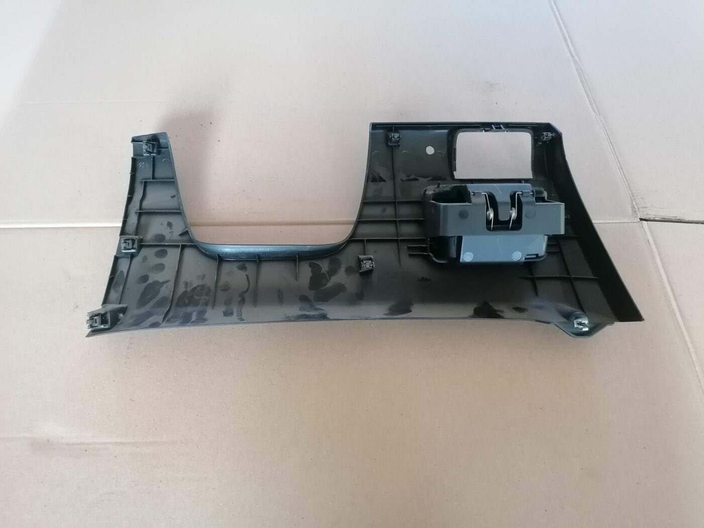 Mērinstrumentu paneļa apdare (zem stūres) priekš HONDA ACCORD 2003 SILVER