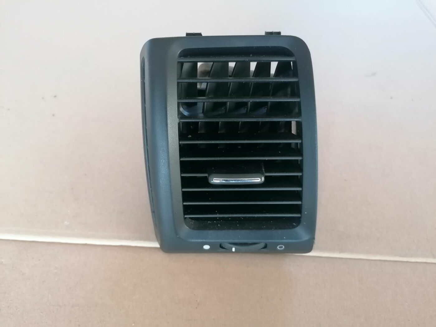 Mērinstrumentu paneļa gaisa vads, pa kreisi priekš HONDA ACCORD 2003 SILVER 2 Mērinstrumentu paneļa gaisa vads, pa kreisi priekš HONDA ACCORD 2003 SILVER