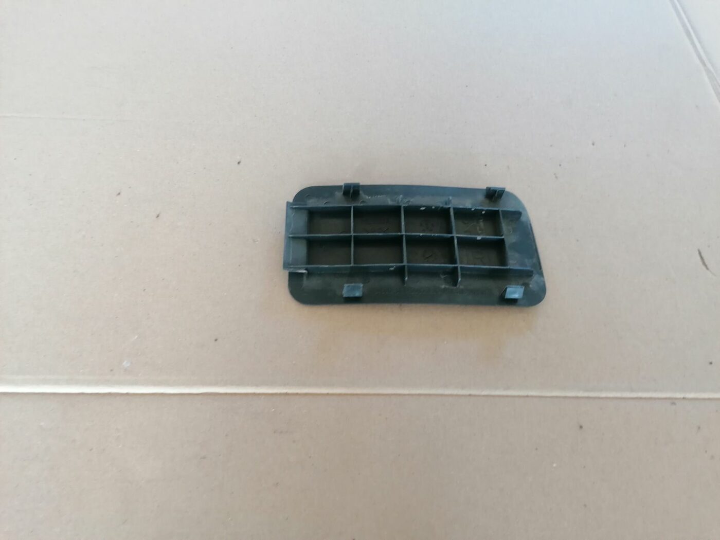 Aizmugurējā luktura vāks priekš HONDA ACCORD 2003 SILVER 4 Aizmugurējā luktura vāks priekš HONDA ACCORD 2003 SILVER