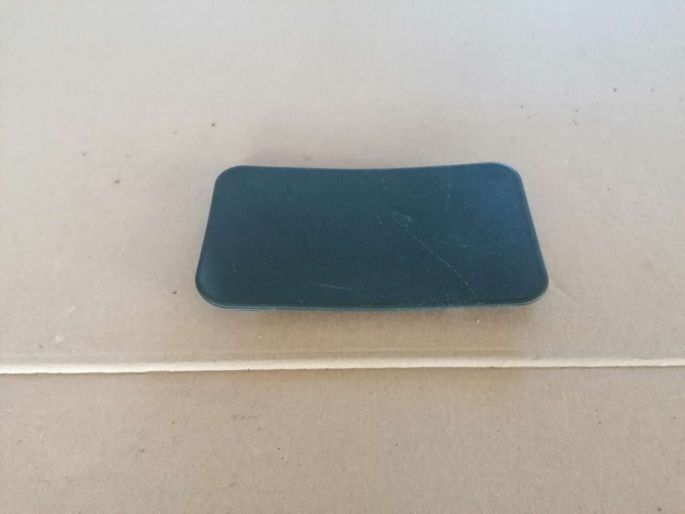 Bagāžnieka nodalījuma apdares vāciņš priekš HONDA ACCORD 2003 SILVER