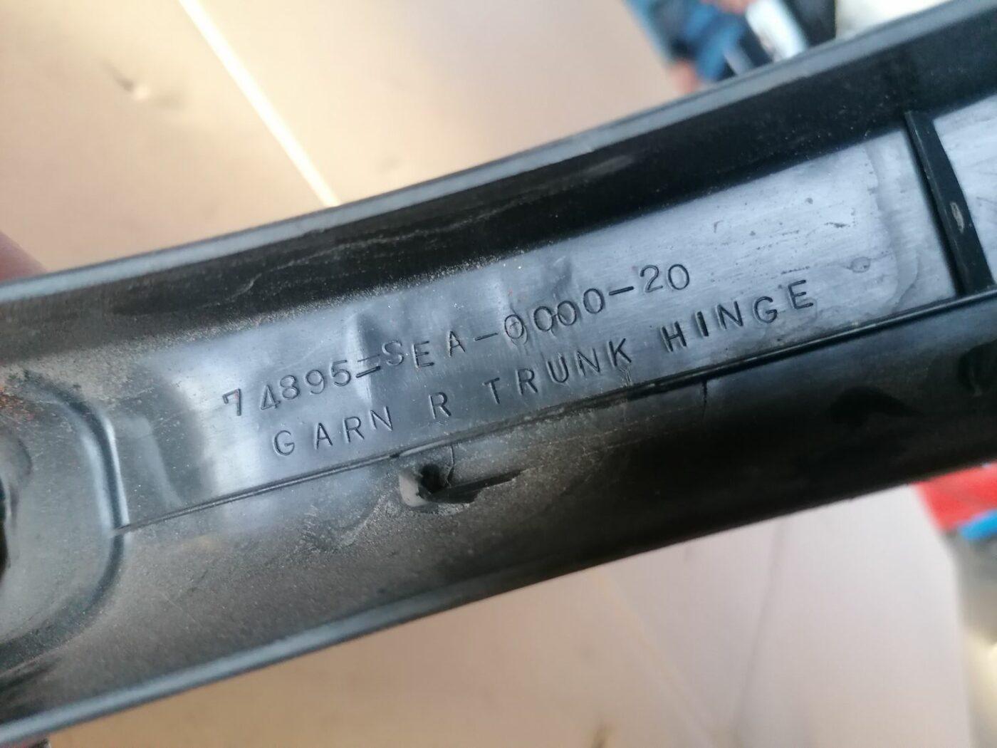 Bagažnieka eņģes uzlika priekš HONDA ACCORD 2003 SILVER