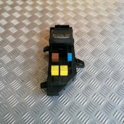 Drošinātāju bloks priekš OPEL VECTRA C 2002