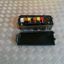 Drošinātāju bloks priekš OPEL VECTRA C 2002