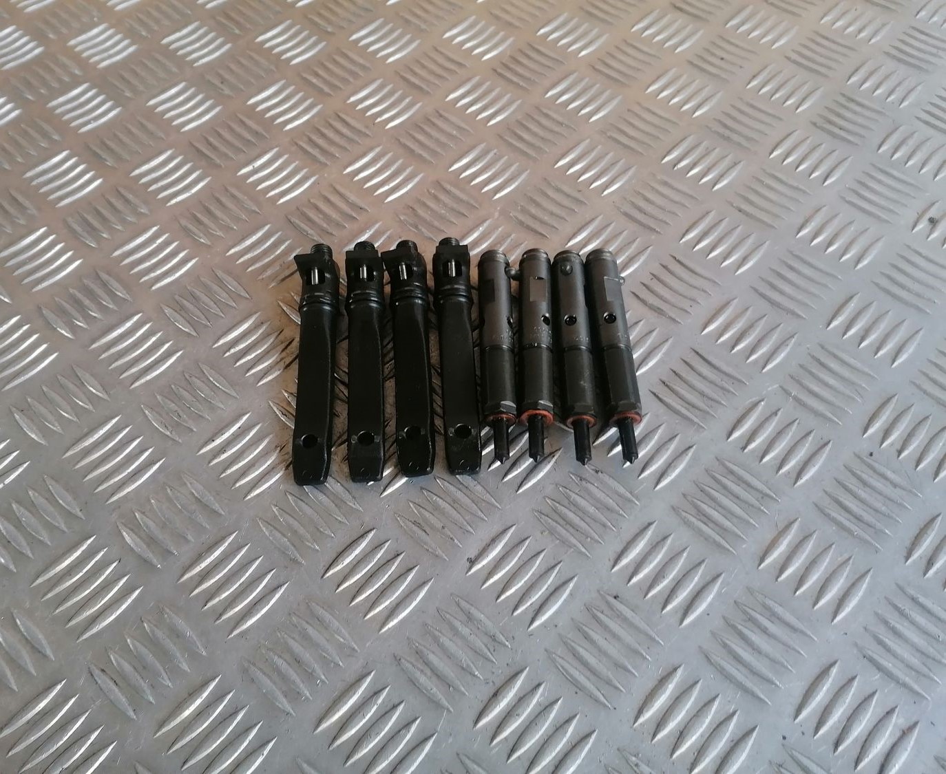 Degvielas smidzinātājs priekš OPEL VECTRA C 2002