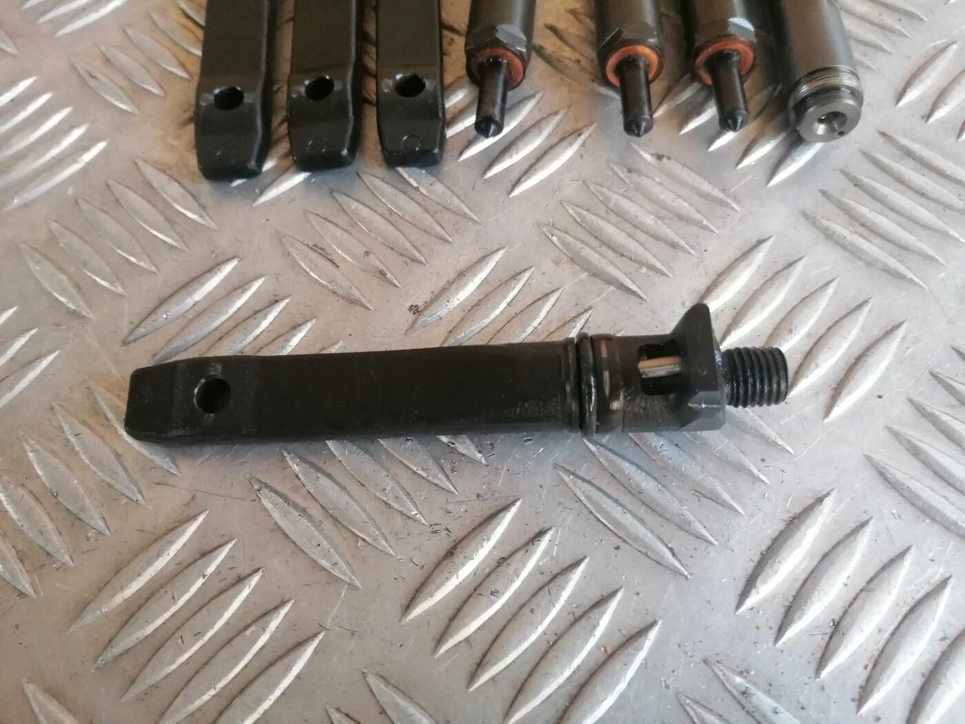 Degvielas smidzinātājs priekš OPEL VECTRA C 2002