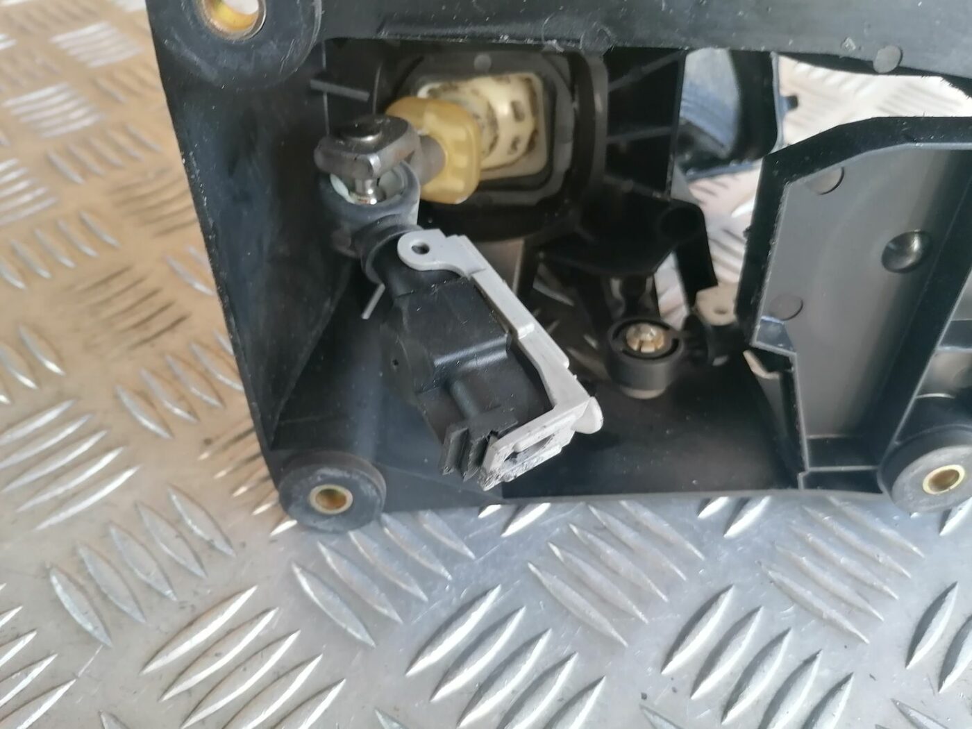 Ātrumu pārslēgšanas slēdzis priekš OPEL VECTRA C 2002