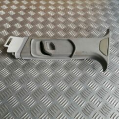 Vidējas salona statnes apdare priekš OPEL VECTRA C 2002